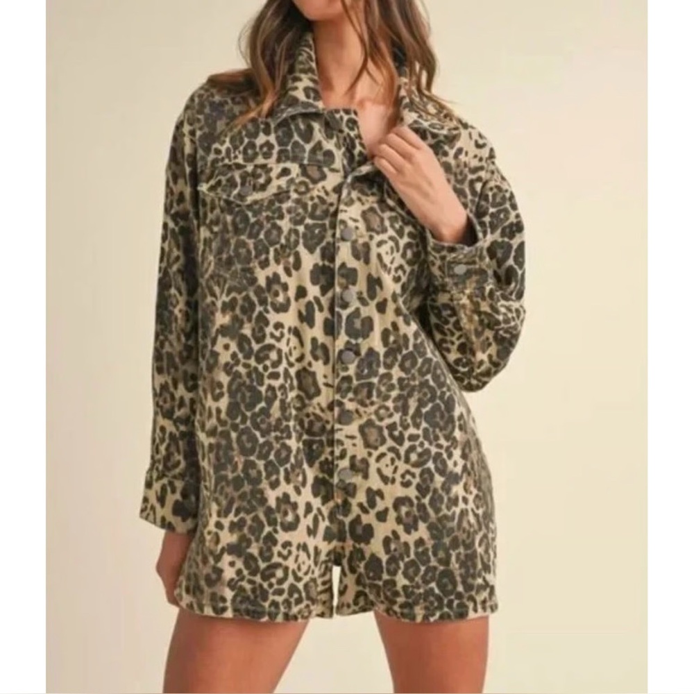 Mable leopard print denim romper size small NWT